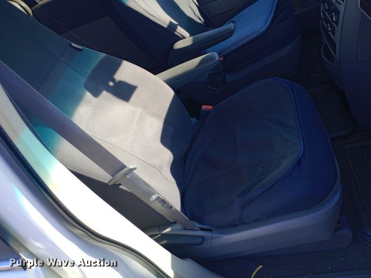 image for item EO0581 2010 Chrysler Town and Country  handicap accessible van