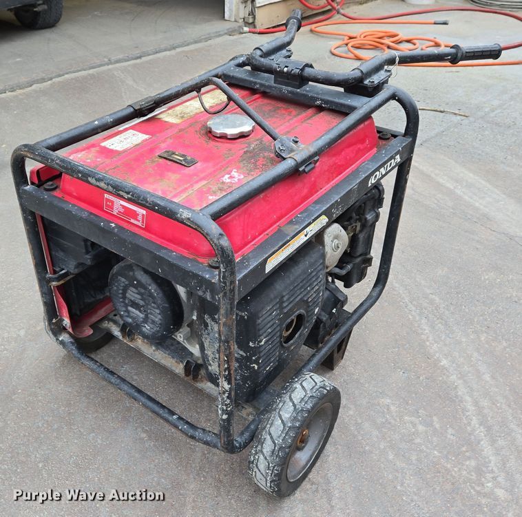 image for item EO0587 Honda EB4000X generator
