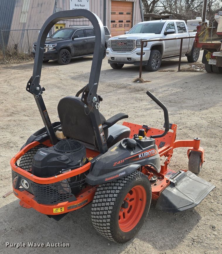 image for item EO0595 Kubota Kommander Pro Z411 ZTR lawn mower