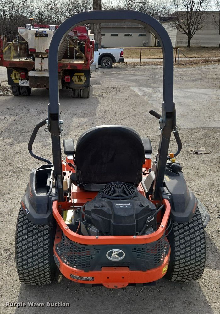 image for item EO0595 Kubota Kommander Pro Z411 ZTR lawn mower