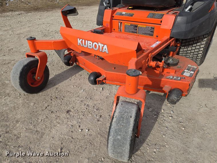 image for item EO0595 Kubota Kommander Pro Z411 ZTR lawn mower