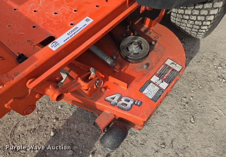 image for item EO0595 Kubota Kommander Pro Z411 ZTR lawn mower