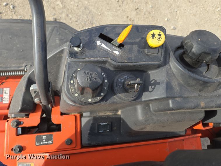 image for item EO0595 Kubota Kommander Pro Z411 ZTR lawn mower