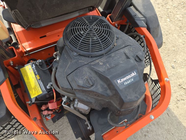 image for item EO0595 Kubota Kommander Pro Z411 ZTR lawn mower