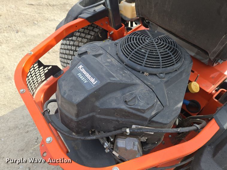 image for item EO0595 Kubota Kommander Pro Z411 ZTR lawn mower