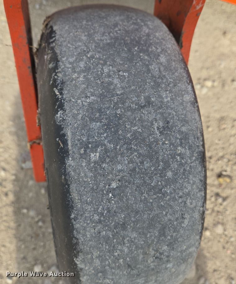 image for item EO0595 Kubota Kommander Pro Z411 ZTR lawn mower