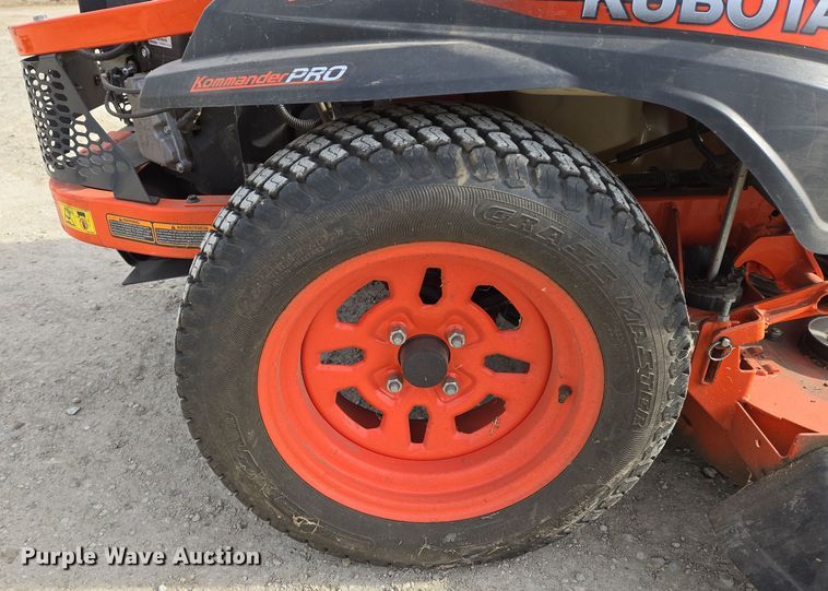image for item EO0595 Kubota Kommander Pro Z411 ZTR lawn mower