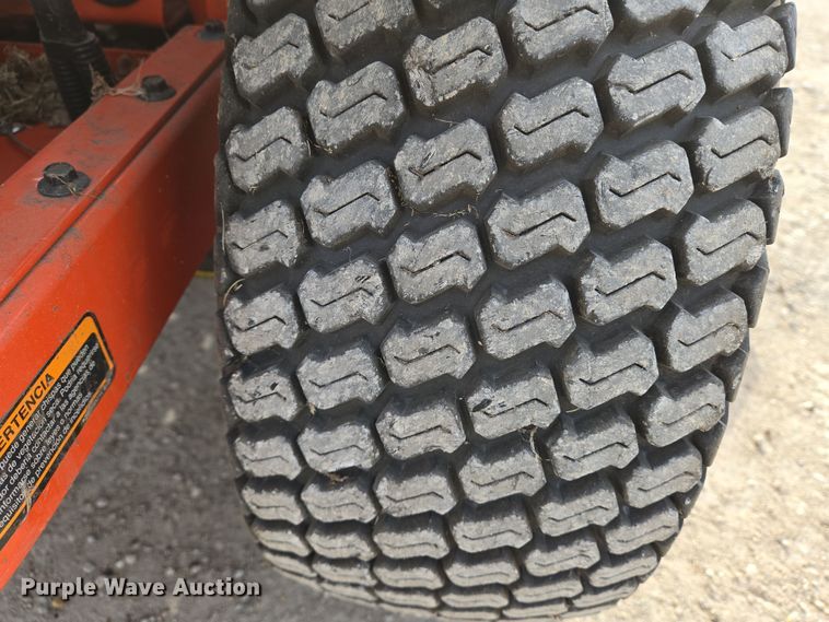 image for item EO0595 Kubota Kommander Pro Z411 ZTR lawn mower