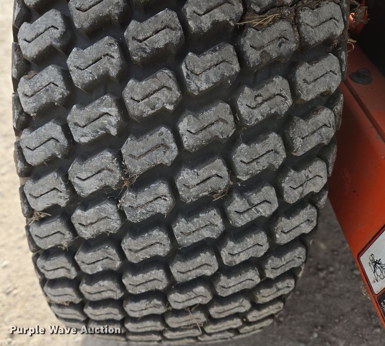 image for item EO0595 Kubota Kommander Pro Z411 ZTR lawn mower