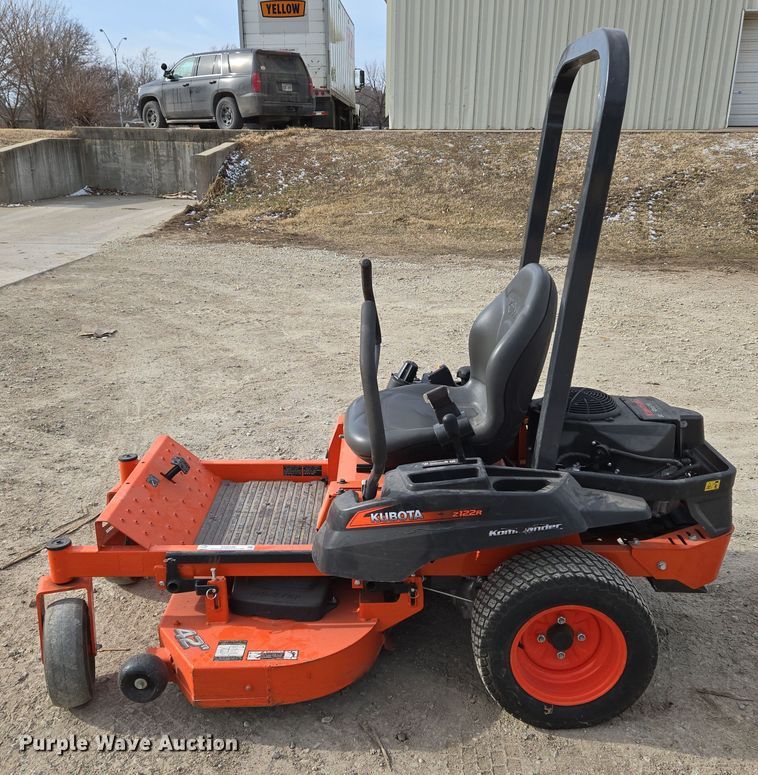 image for item EO0596 Kubota Kommander Z122R ZTR lawn mower