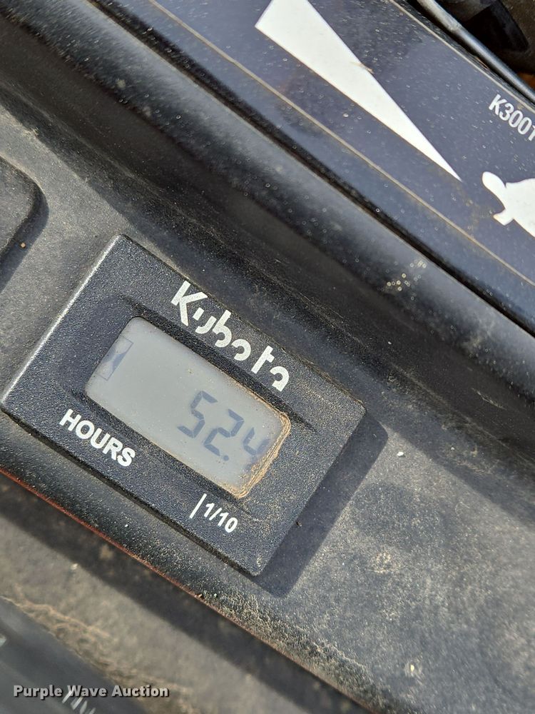 image for item EO0596 Kubota Kommander Z122R ZTR lawn mower