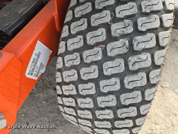 image for item EO0596 Kubota Kommander Z122R ZTR lawn mower