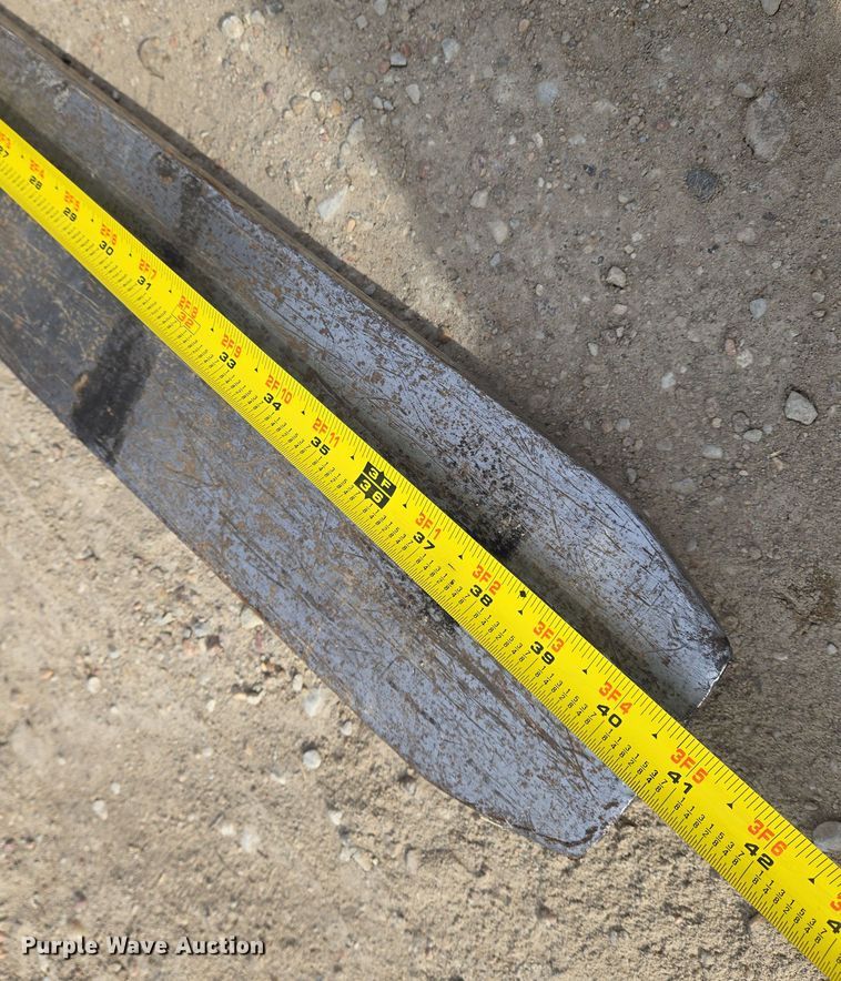 image for item EO0599 Nissan MCP1F2A20LV forklift