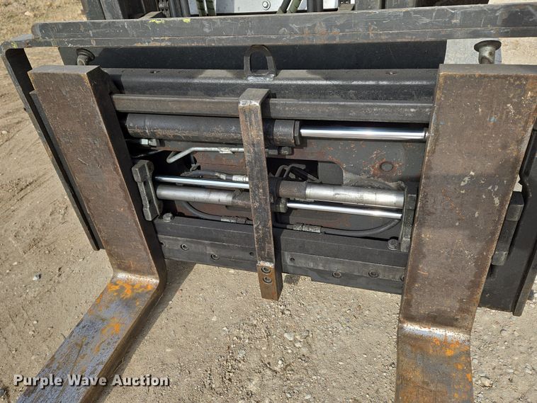 image for item EO0599 Nissan MCP1F2A20LV forklift