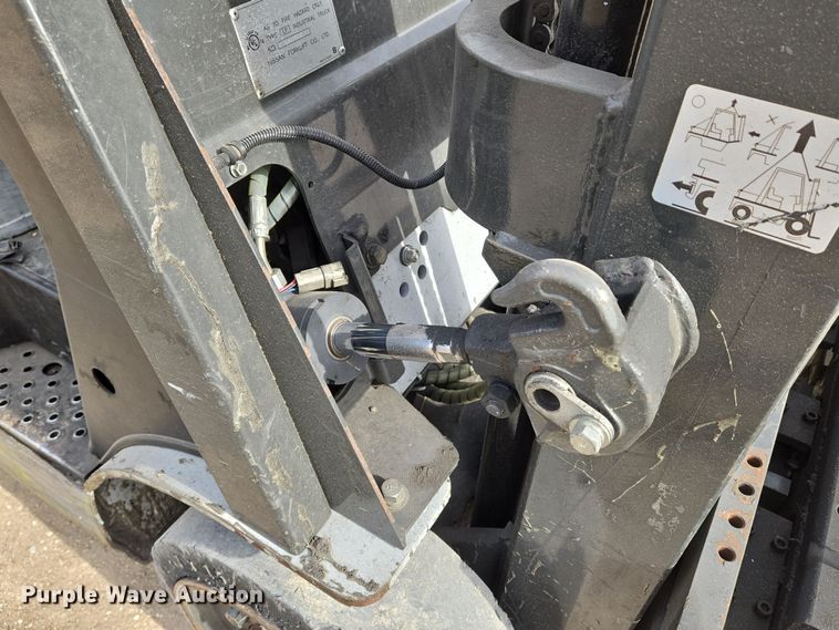 image for item EO0599 Nissan MCP1F2A20LV forklift