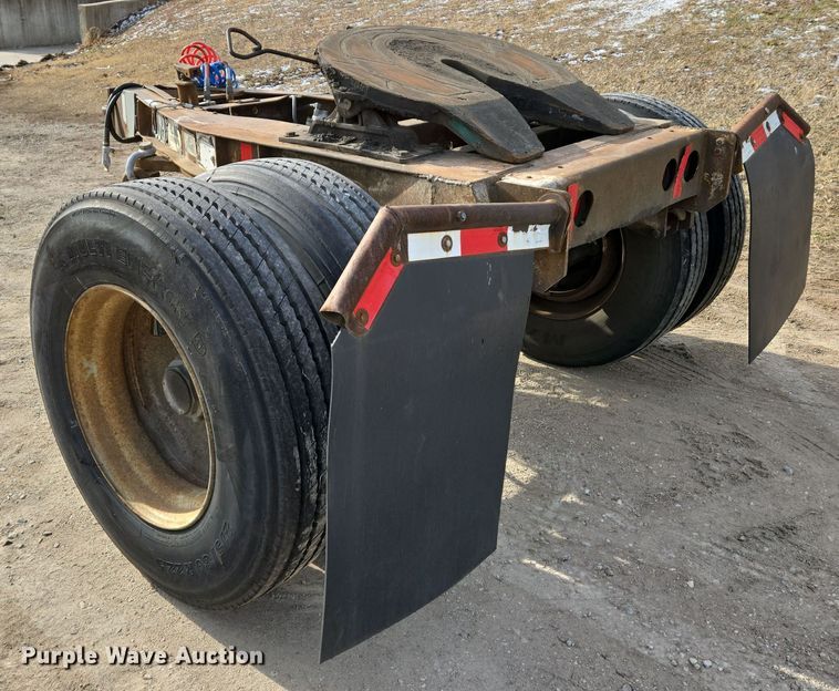 image for item EO0601 1985 Fruehauf EL-F1 trailer dolly