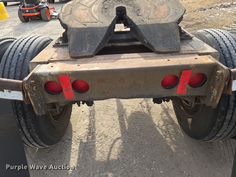 image for item EO0601 1985 Fruehauf EL-F1 trailer dolly