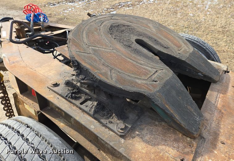 image for item EO0601 1985 Fruehauf EL-F1 trailer dolly