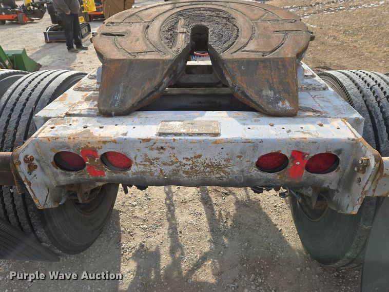 image for item EO0602 1985 Fruehauf EL-F1 trailer dolly