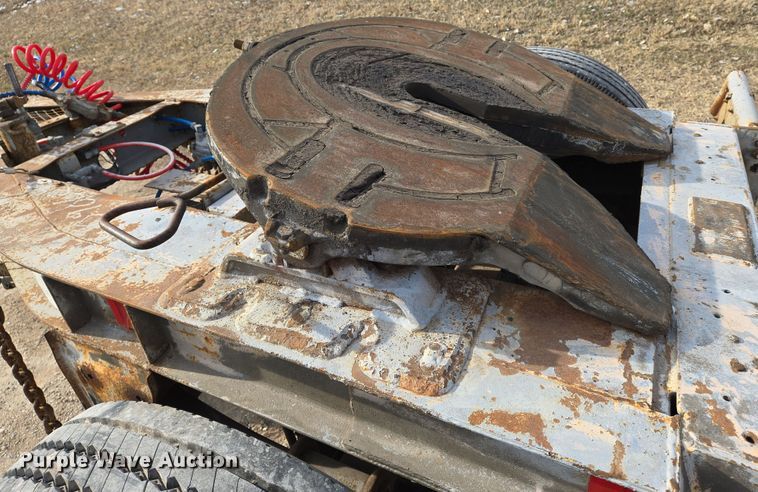 image for item EO0602 1985 Fruehauf EL-F1 trailer dolly