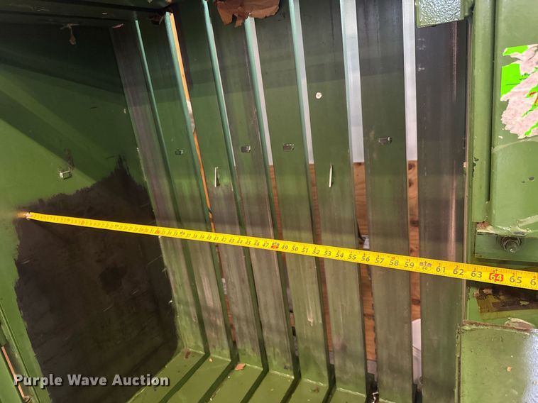 image for item EQ1018 PTR 3400HD cardboard baler