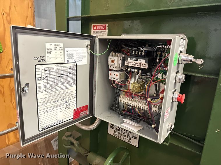 image for item EQ1018 PTR 3400HD cardboard baler