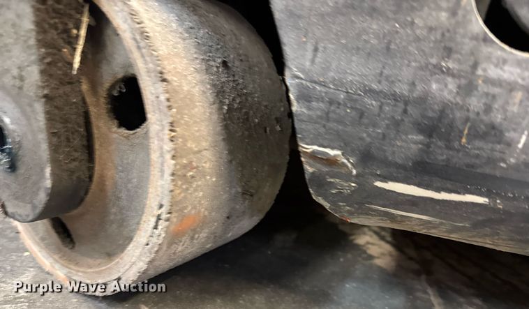 image for item EQ1019 Crown RD5725-32 order picker