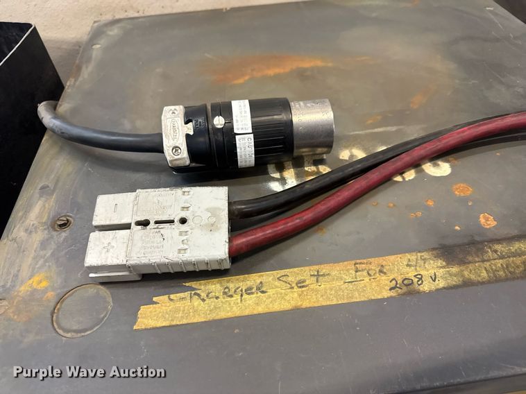 image for item EQ1019 Crown RD5725-32 order picker