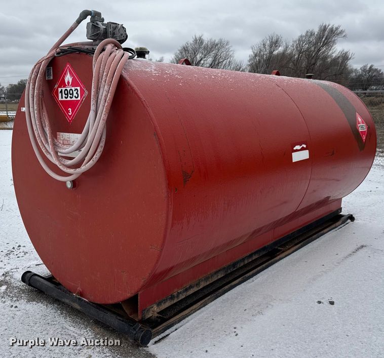 image for item EQ1026 Fuel tank