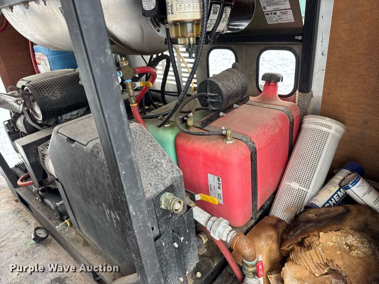 image for item EQ1028 2017 Interstate IF718TA3 pressure washer trailer