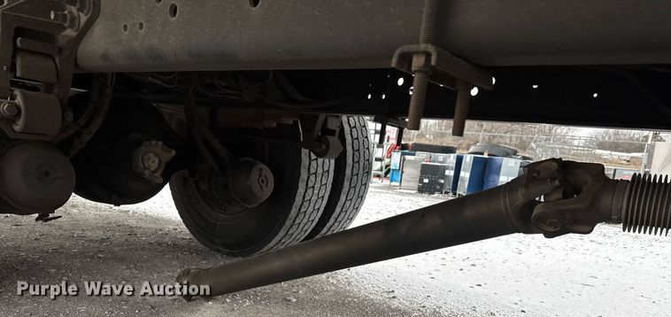 image for item EQ1031 2019 Ford F750 Super Duty box truck