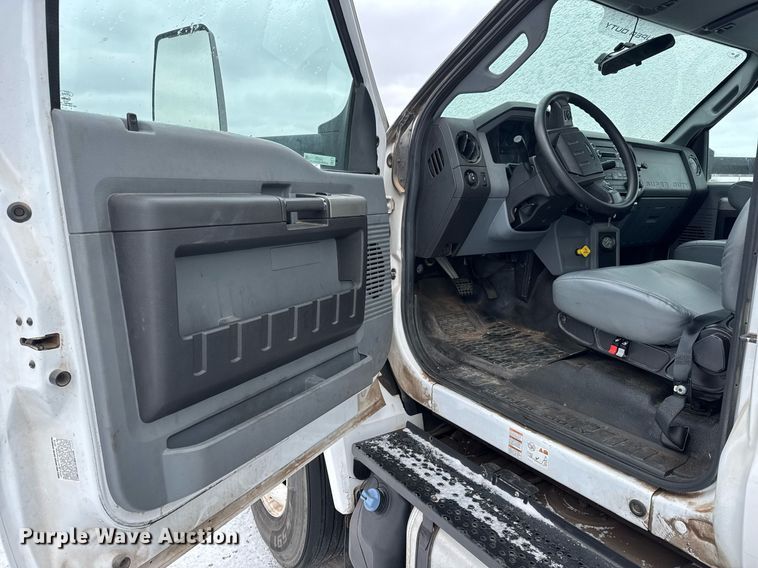 image for item EQ1031 2019 Ford F750 Super Duty box truck