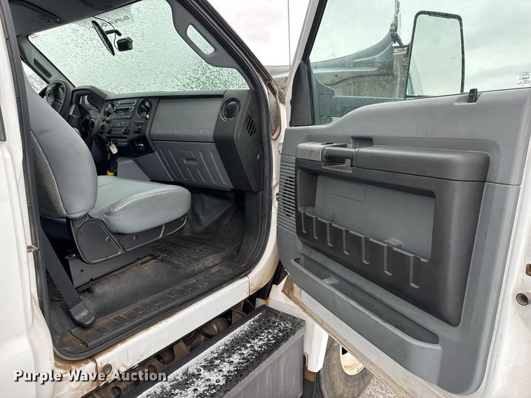 image for item EQ1031 2019 Ford F750 Super Duty box truck