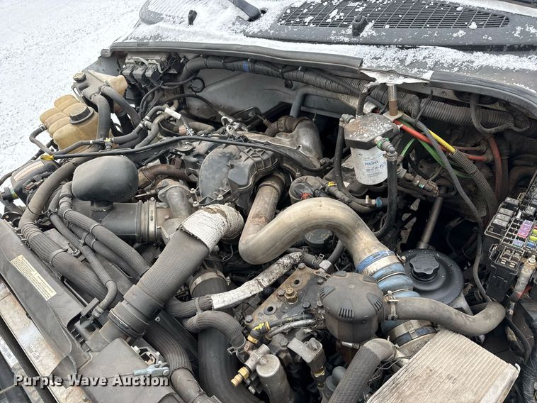 image for item EQ1031 2019 Ford F750 Super Duty box truck