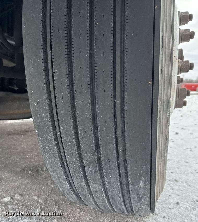 image for item EQ1031 2019 Ford F750 Super Duty box truck