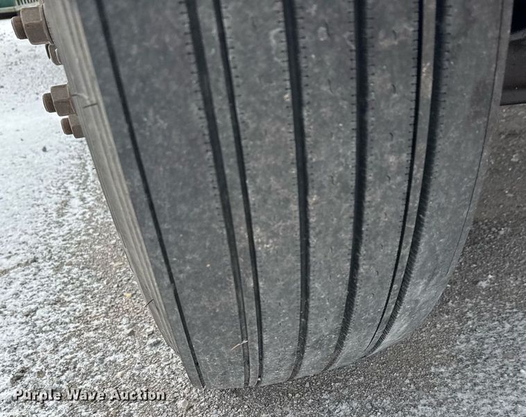 image for item EQ1031 2019 Ford F750 Super Duty box truck