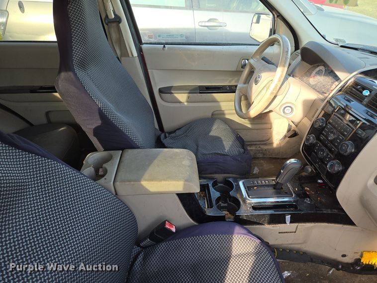 image for item EQ3843 2008 Mazda Tribute SUV