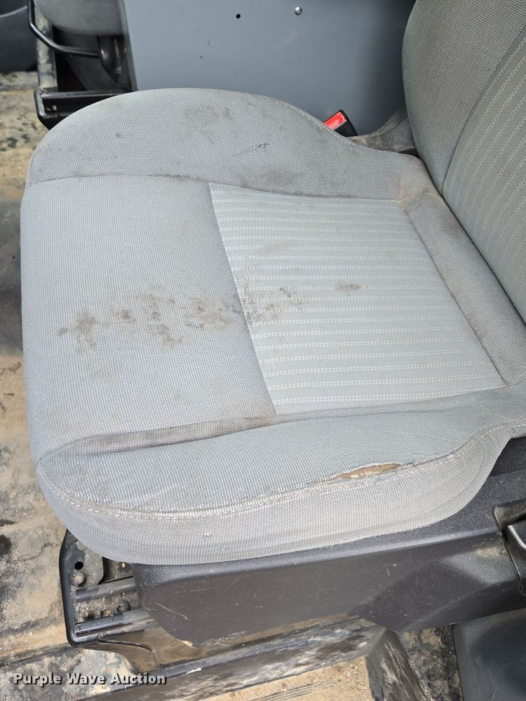 image for item EQ3945 2015 Ford Transit 250 van
