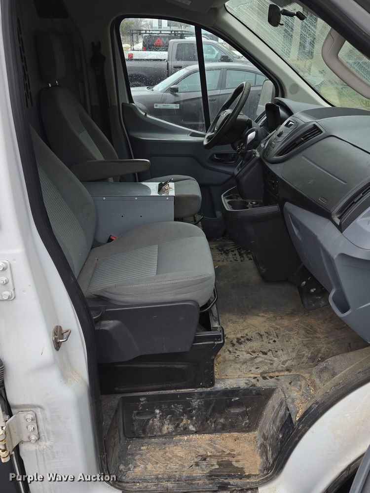 image for item EQ3945 2015 Ford Transit 250 van