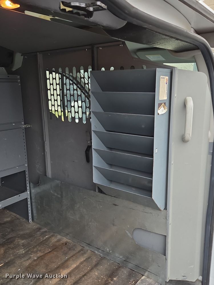image for item EQ3945 2015 Ford Transit 250 van