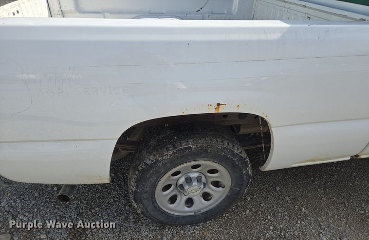 image for item EQ3948 2006 Chevrolet Silverado 1500 Ext. Cab pickup truck