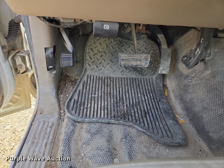 image for item EQ3948 2006 Chevrolet Silverado 1500 Ext. Cab pickup truck