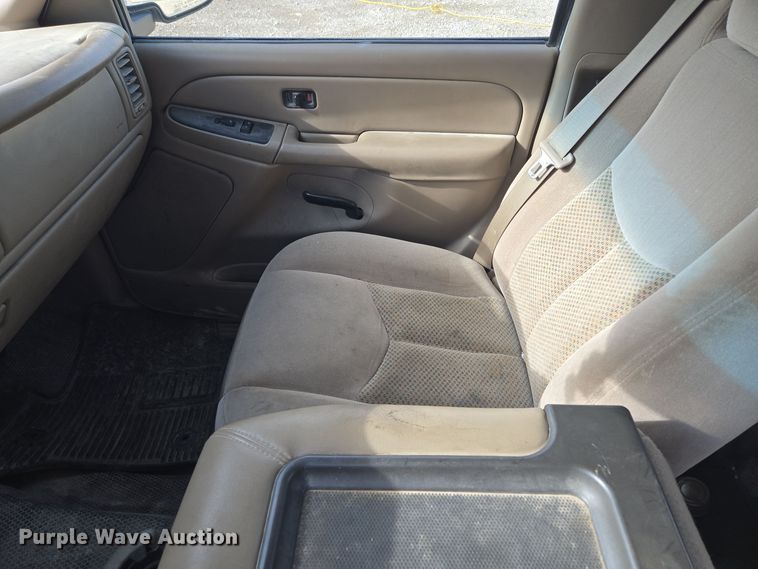 image for item EQ3948 2006 Chevrolet Silverado 1500 Ext. Cab pickup truck