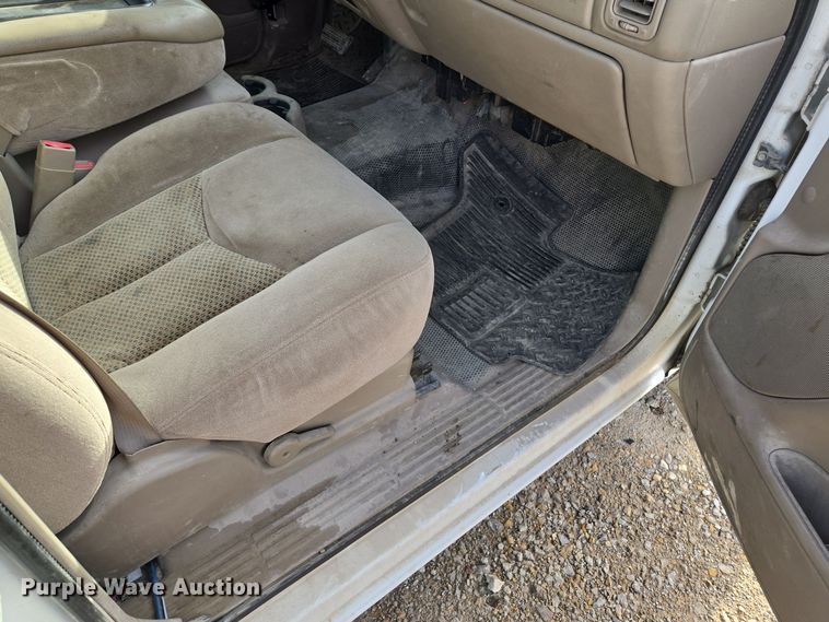 image for item EQ3948 2006 Chevrolet Silverado 1500 Ext. Cab pickup truck