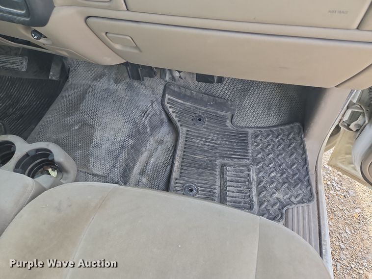 image for item EQ3948 2006 Chevrolet Silverado 1500 Ext. Cab pickup truck