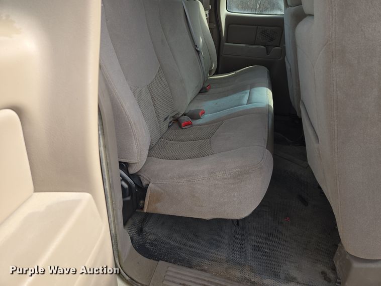 image for item EQ3948 2006 Chevrolet Silverado 1500 Ext. Cab pickup truck