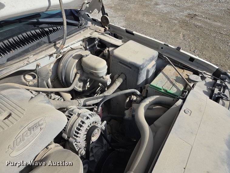 image for item EQ3948 2006 Chevrolet Silverado 1500 Ext. Cab pickup truck