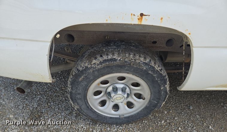 image for item EQ3948 2006 Chevrolet Silverado 1500 Ext. Cab pickup truck