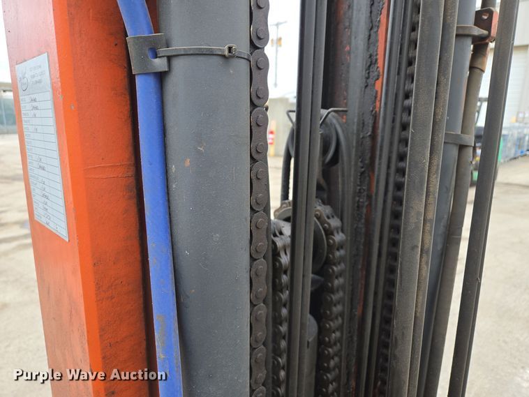 image for item EQ3954 Nissan CRGH02F35V forklift