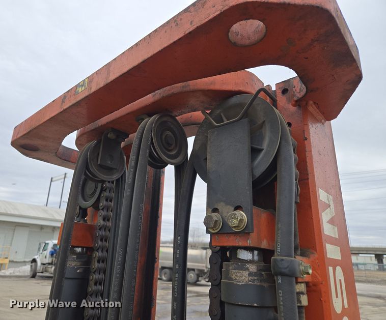 image for item EQ3954 Nissan CRGH02F35V forklift